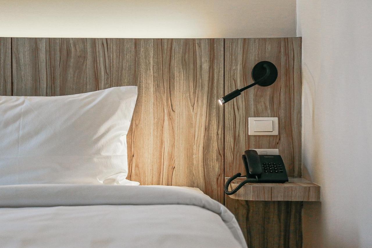 Homitel Bangkok Hotel ภายนอก รูปภาพ